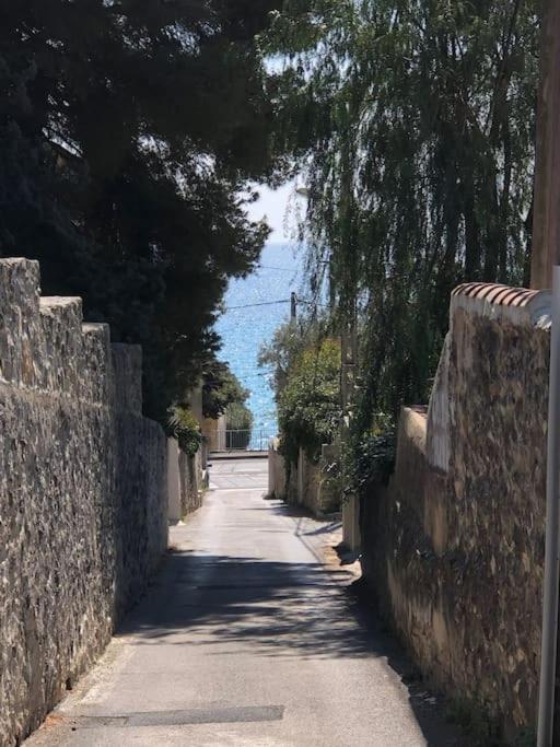 Majouliere Villa *